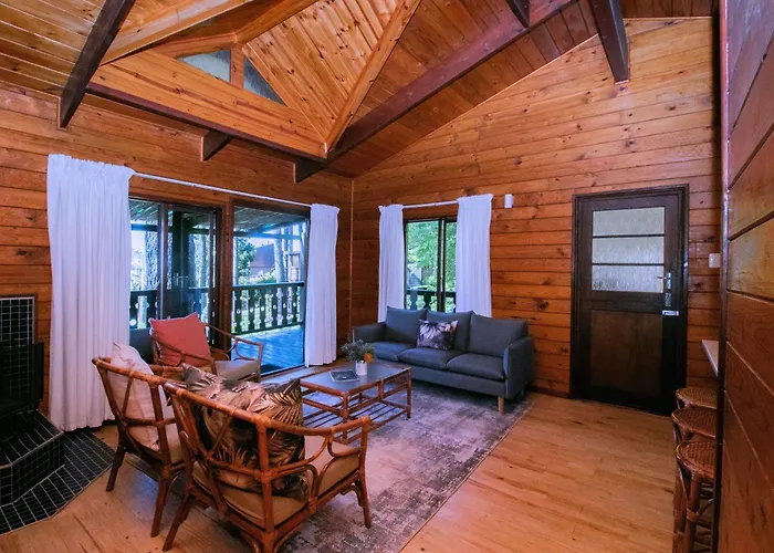 Highlands Lodge Mountain Retreat